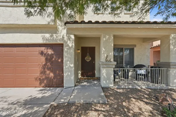238 W CALLE BAYETA