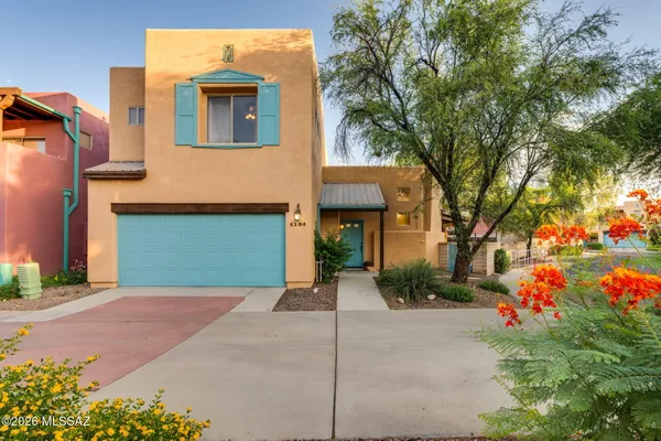 5104 E CALLE VIS