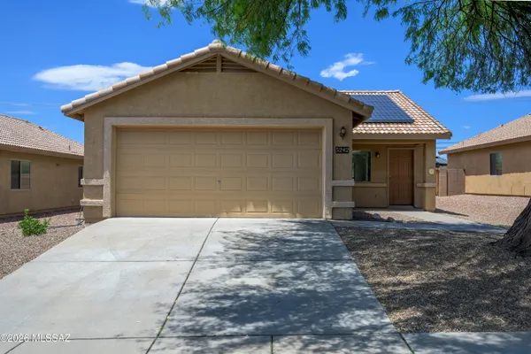 5242 W CANYON TOWHEE ST