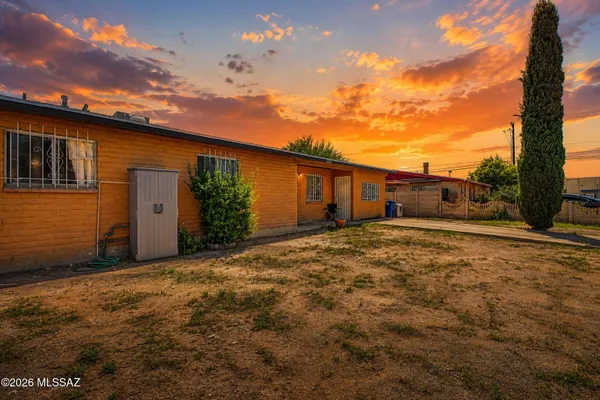 3249 S CAPRI CIR
