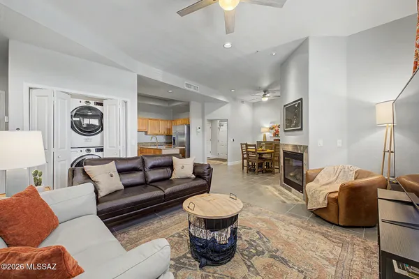 446 N CAMPBELL AVE 1308