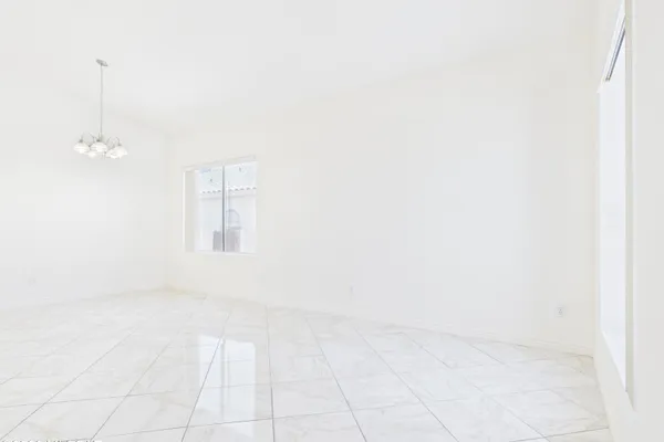 160 S PALACE GARDENS DR