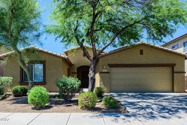 7574 E AUTUMN LEAF DR