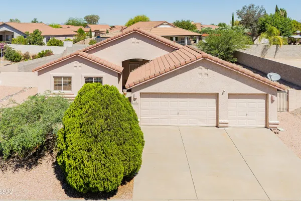 9003 E LA PALMA DR