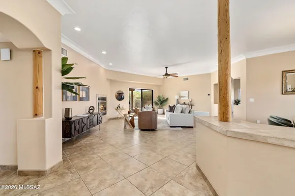 12801 N KINGAIR DR