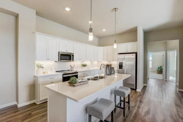 2836 FOX LAKE CIR 101 / 03