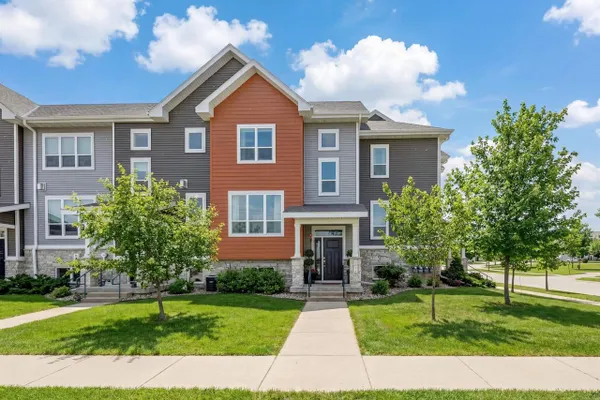 9395 OLD SAUK RD