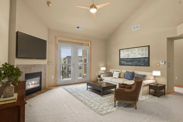 8253 MAYO DR 305