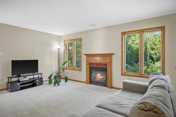 W161N5785 CHERYLN DR