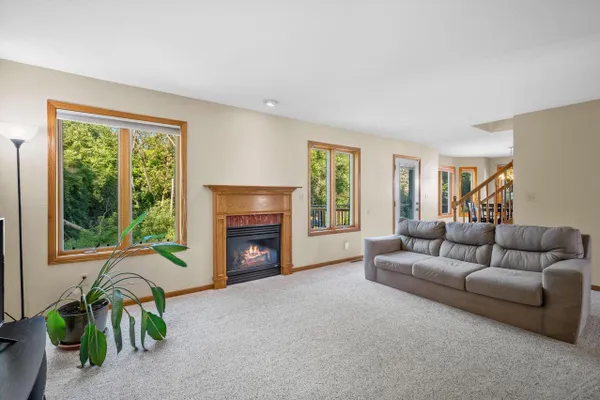 W161N5785 CHERYLN DR