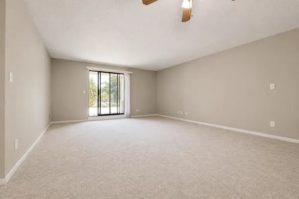 1061 REGENT RD 612