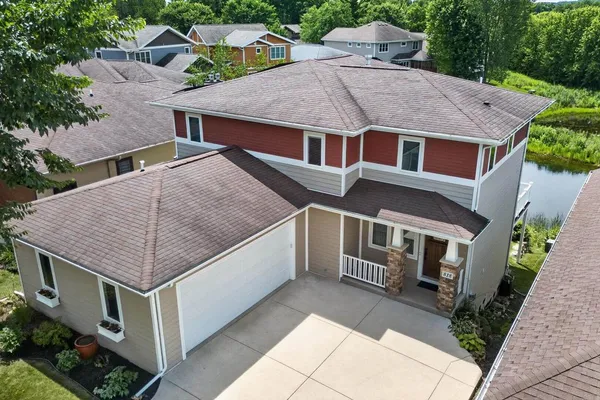 818 PINE HILL DR