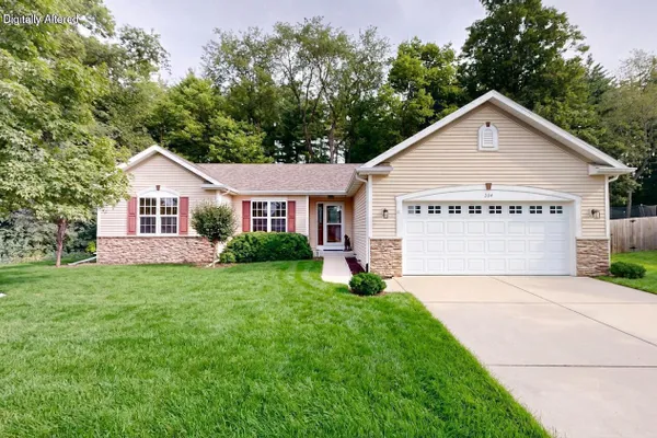 204 WOODLAND PRESERVE
