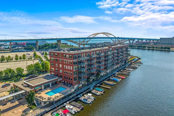 541 E ERIE ST 302-2