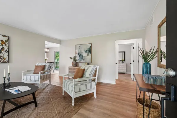 2565 EL RANCHO DR