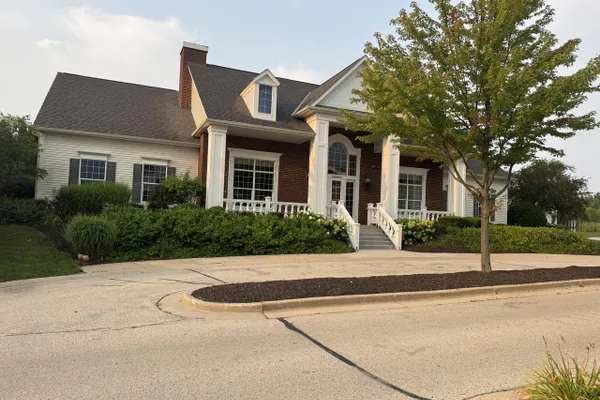 W205N16469 CRANBERRY CREEK LN
