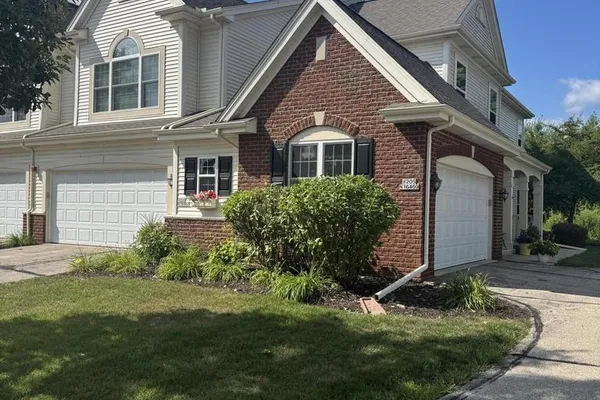 W205N16469 CRANBERRY CREEK LN