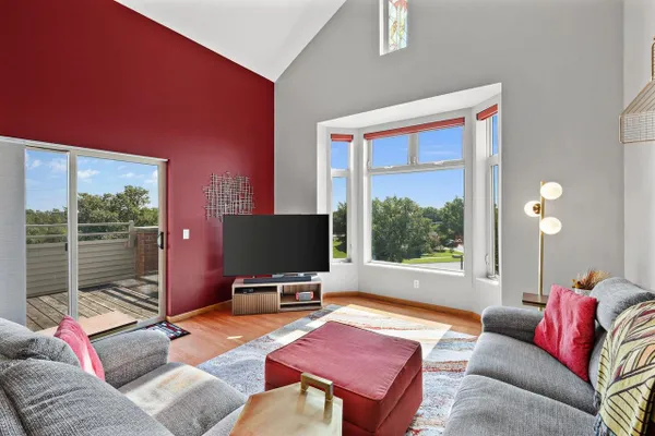 301 HARBOUR TOWN DR 431