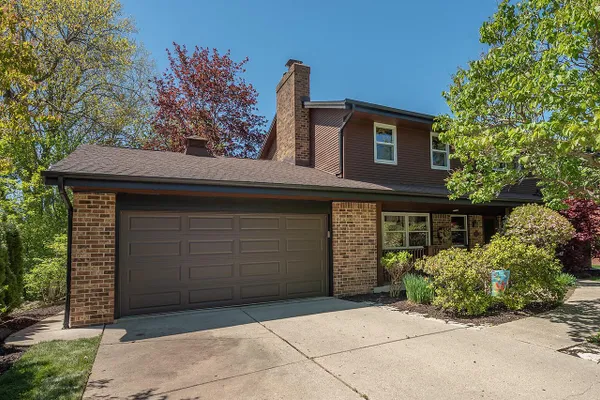 6411 N BITTERSWEET LN