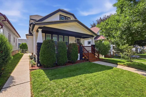 3331 W LAPHAM ST