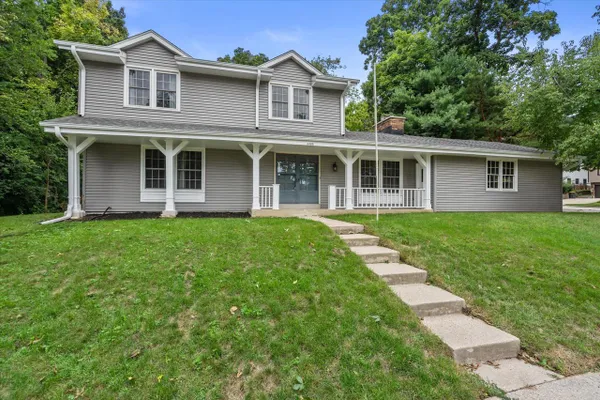 1600 MICHAEL DR