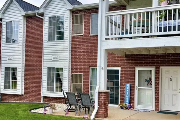 8201 LEXINGTON PL 7