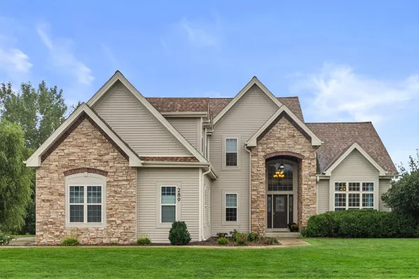 289 LAKERIDGE DR