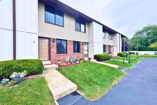 1415 OAKES RD 5