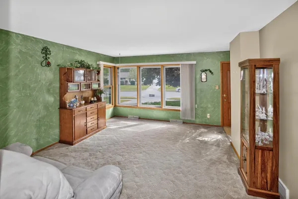 W149N8183 WINCHESTER ST