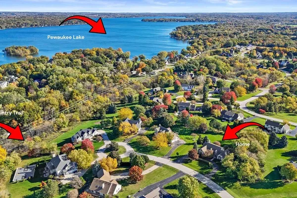W299N1828 WINDRIDGE CT