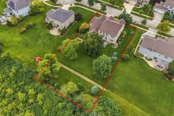 2247 WILLOW POND WAY