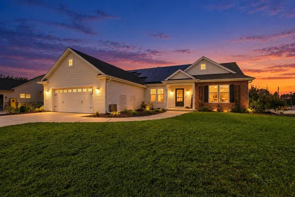 200 STONEFIELD DR