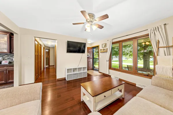 S77W17436 ST LEONARDS DR