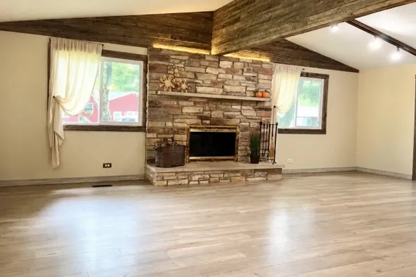 2904 SHADY LN