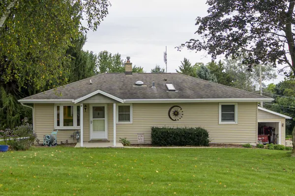 W262S3250 RIDGE RD