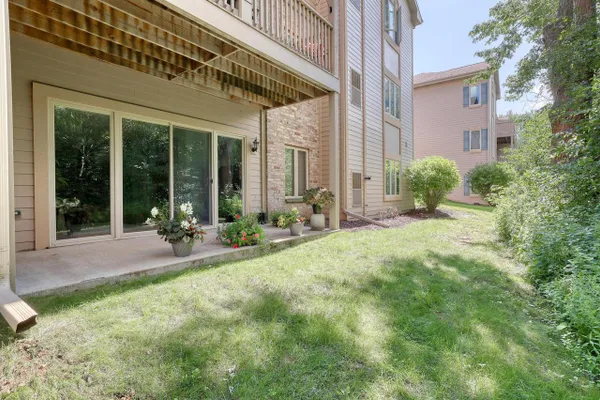 1500 GABRIEL DR 7