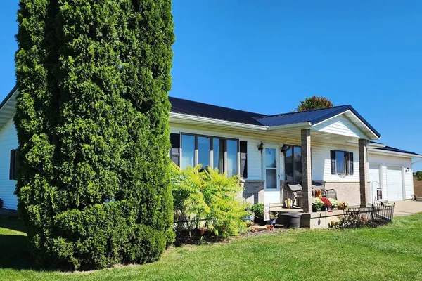 206 HANCOCK DR