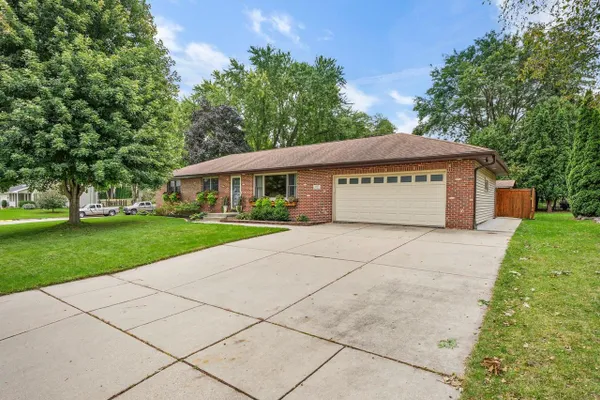 1205 WEXFORD DR