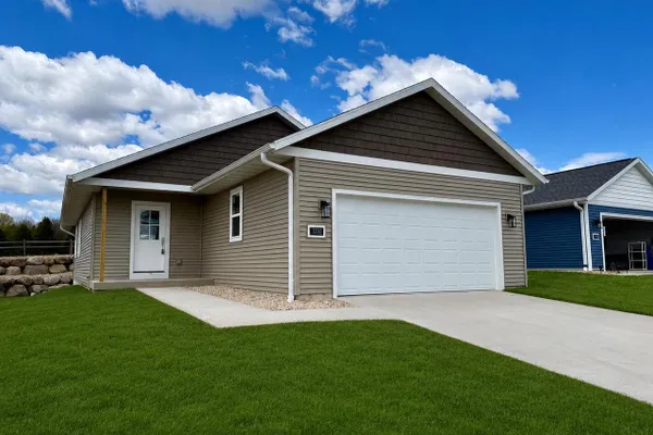 1232 TIVOLI CIR