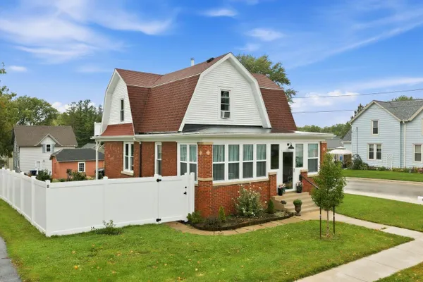 204 JUNEAU ST
