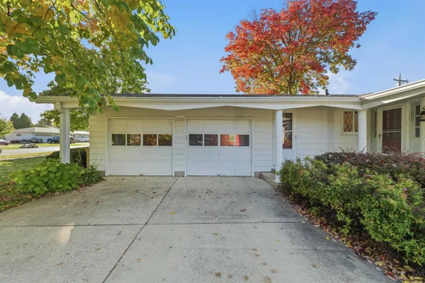 700 DENNING AVE