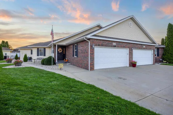 2149 BLUE HERON CT