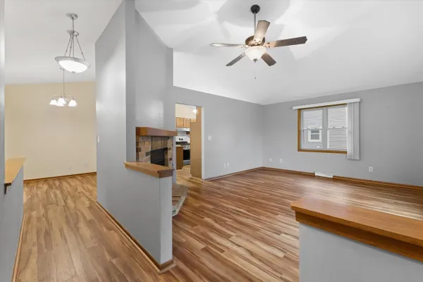 8169 S WILDING DR