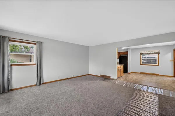 1026 MONTCLAIR DR