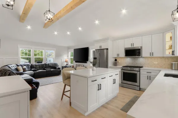 146 ELMHURST CT