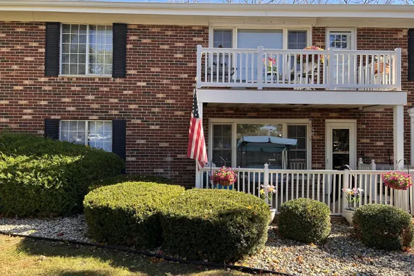 516 LAUREL LAKE RD 1