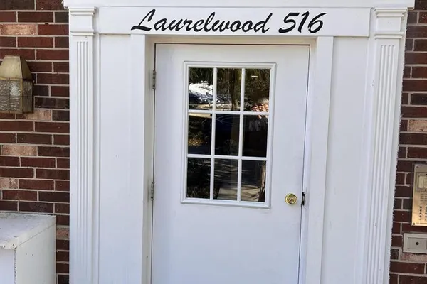 516 LAUREL LAKE RD 1