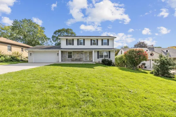 429 W APPLE TREE RD
