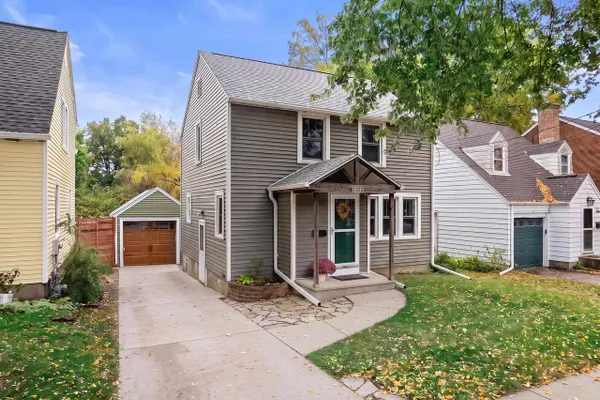 3222 ATWOOD AVE