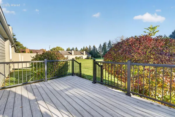 W178N9878 RIVERSBEND CIR